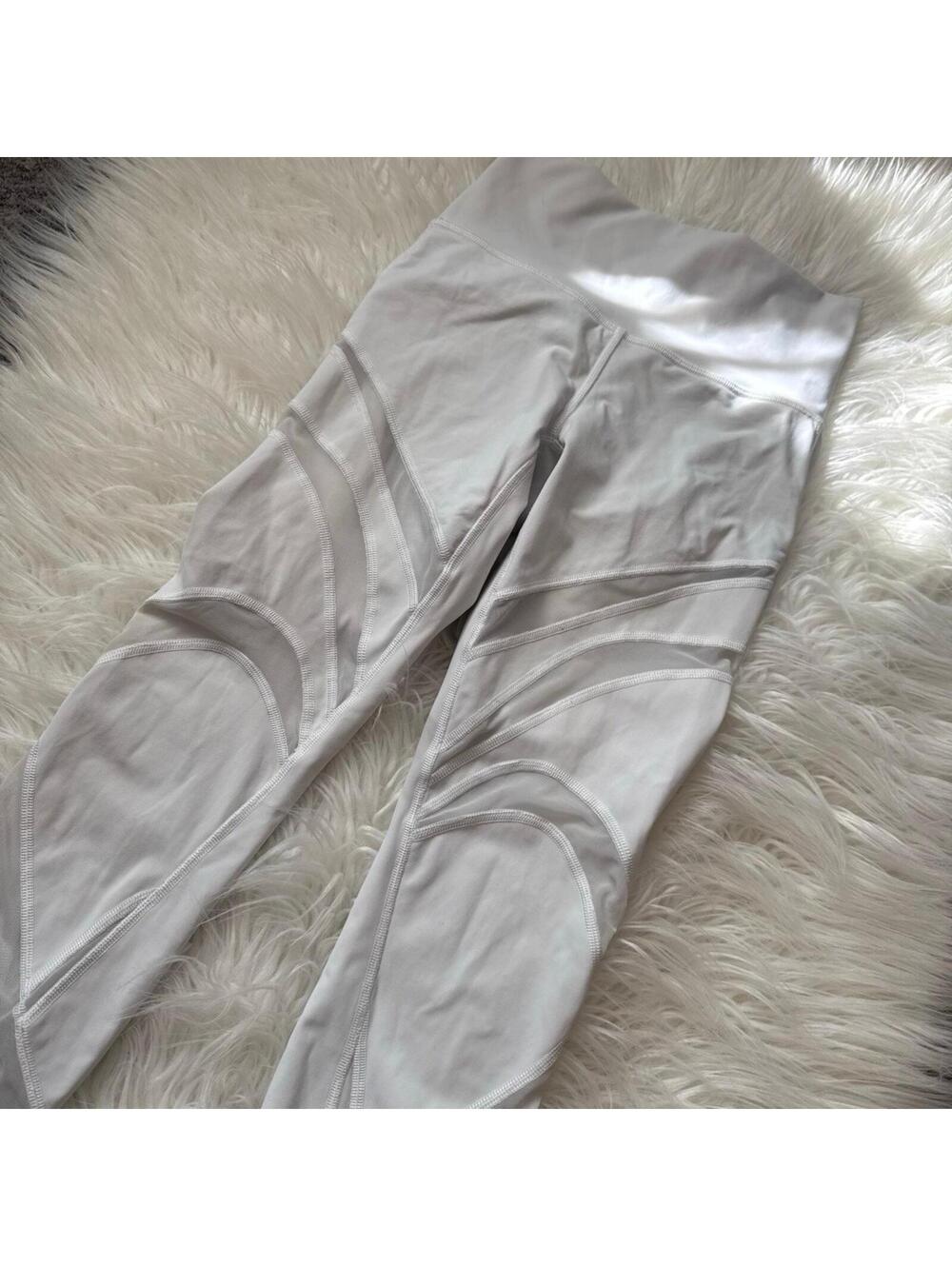 Lululemon Wunder Under Hi-Rise Tight Mesh 28" White size 4